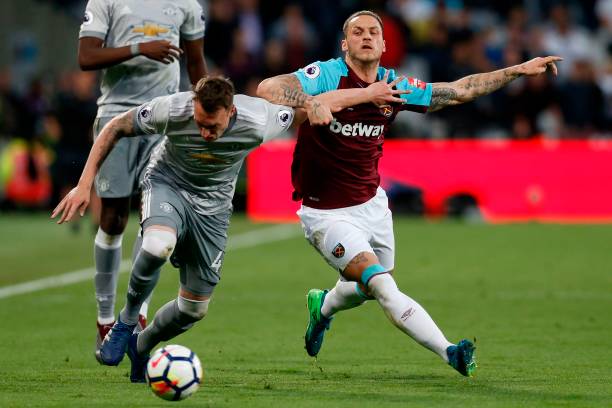 还在向球迷 还在向球迷